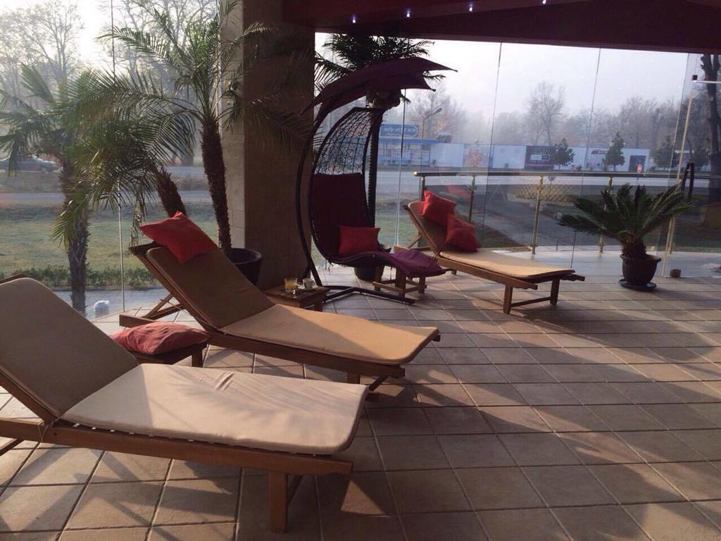 Hotel Cabana SPA&Relax Bar Plovdiv Bagian luar foto